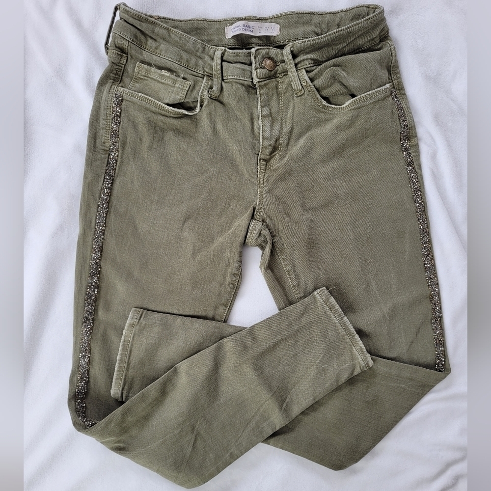 Zara Basic Z1975 Olive green distressed beaded stripe detail skinny jean…